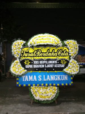 Papan Bunga Duka di Putussibau Utara